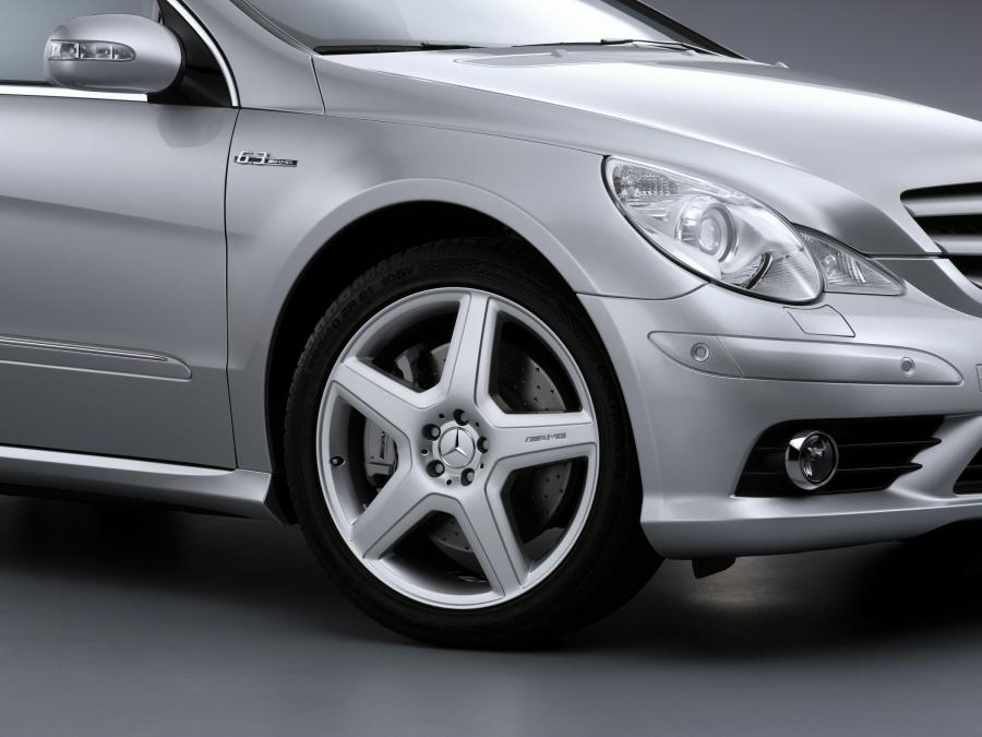 Детали экстерьера Mercedes-Benz R63 AMG (W251) 2007 года  (фото 62 из 77)